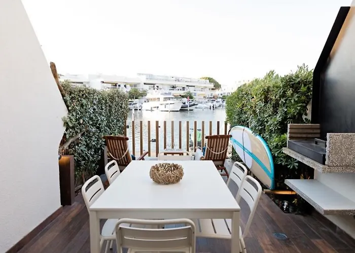 Marina Ns Guesthouse